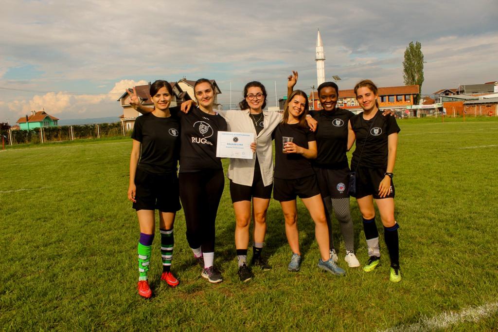 Donjeta Shatri avec le Balkan Lynx / DR
